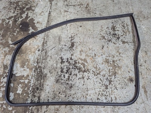 Bmw e36 coupe türdichtung - bmw,